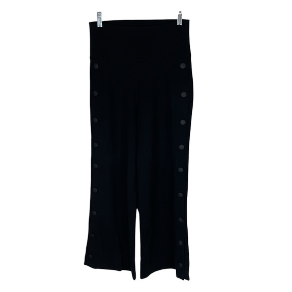 CAbi Black Cropped Pants - Picture 2 of 10